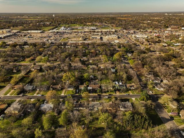 613 Cordell Street, Denton, TX 76201