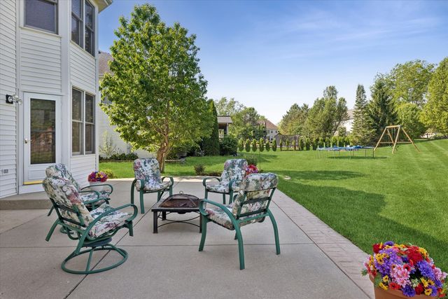 1616 Rolling Hills Drive, Crystal Lake, IL 60014