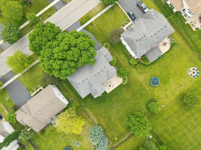 1616 Rolling Hills Drive, Crystal Lake, IL 60014