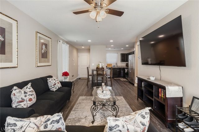 3623 Via Alamo Avenue, Las Vegas, NV 89115