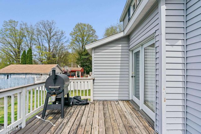 5 Tower Avenue, Brunswick, NY 12180