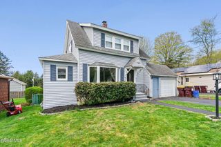5 Tower Avenue, Brunswick, NY 12180