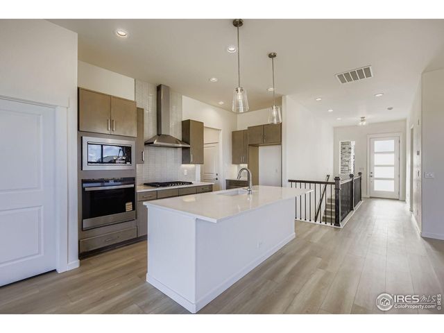 1854 Equinox Dr, Windsor, CO 80550