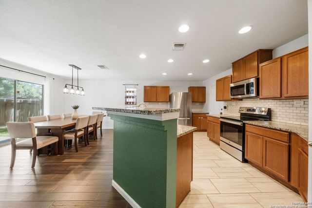 807 Spello, San Antonio, TX 78253