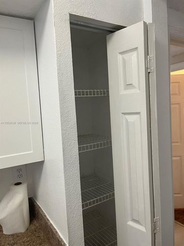 11601 SW 2nd St 21108, Pembroke Pines, FL 33025