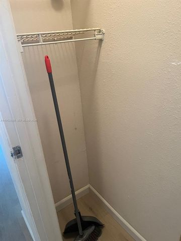 11601 SW 2nd St 21108, Pembroke Pines, FL 33025