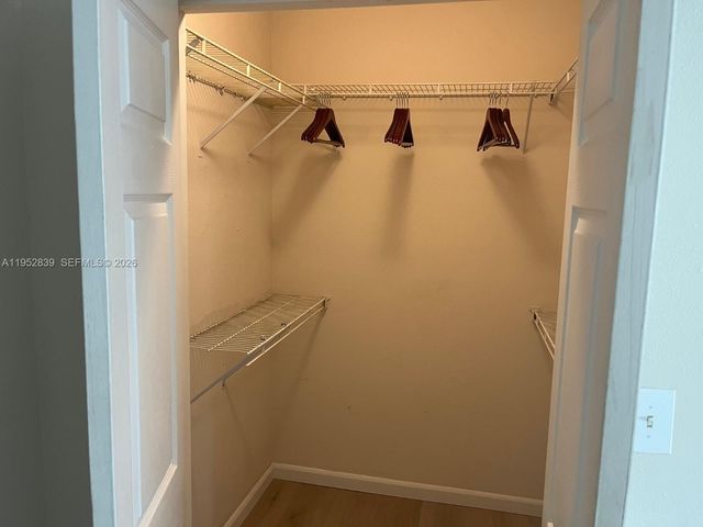 11601 SW 2nd St 21108, Pembroke Pines, FL 33025