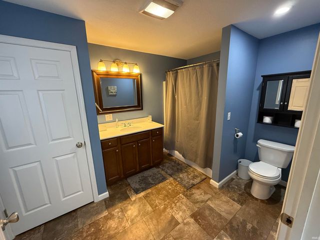 300 N Barclay Drive, Vincennes, IN 47591