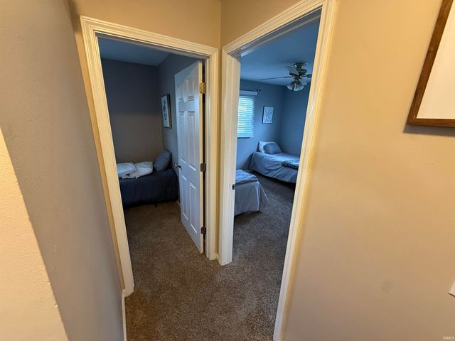 300 N Barclay Drive, Vincennes, IN 47591