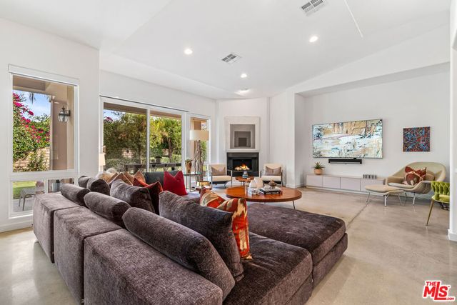 2788 Princess Lane, Palm Springs, CA 92264