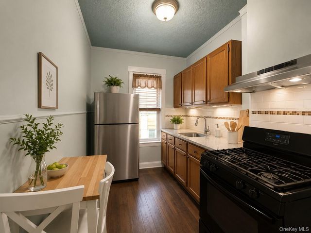41 Nichols Avenue, Brooklyn, NY 11208