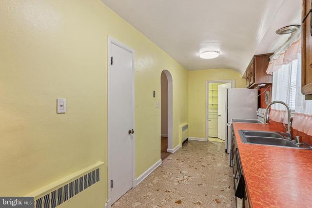 218 N HAMMONDS FERRY RD, Linthicum Heights, MD 21090