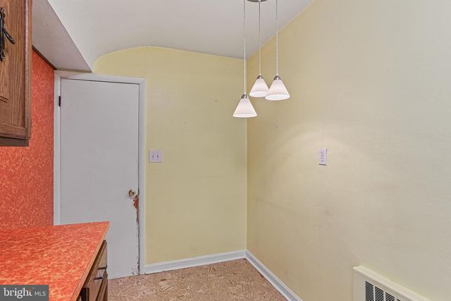 218 N HAMMONDS FERRY RD, Linthicum Heights, MD 21090