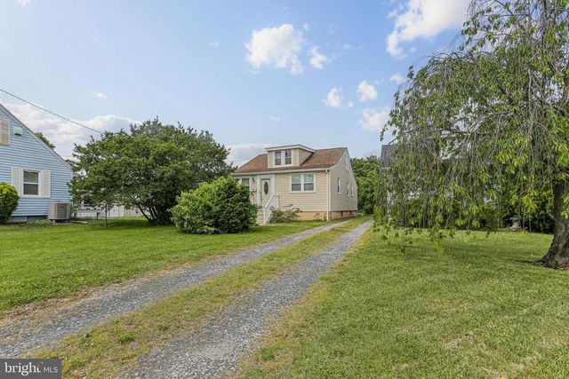 218 N HAMMONDS FERRY RD, Linthicum Heights, MD 21090
