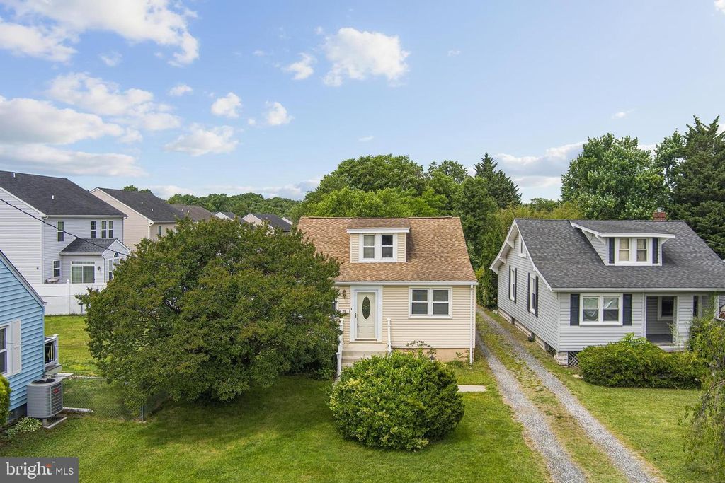 218 N HAMMONDS FERRY RD, Linthicum Heights, MD 21090