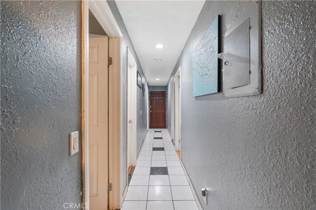 1741 61st Street, Los Angeles, CA 90001
