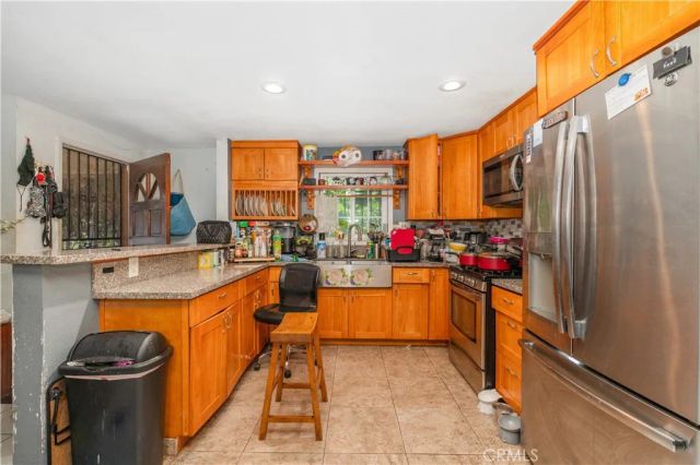 1741 61st Street, Los Angeles, CA 90001