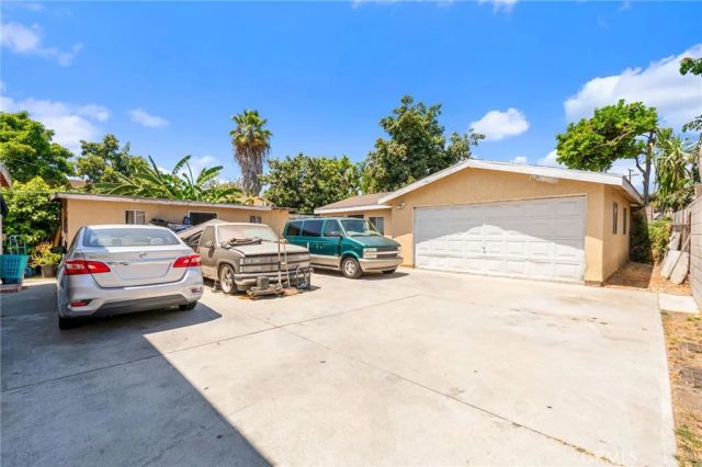 1741 61st Street, Los Angeles, CA 90001