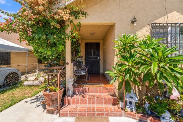 1741 61st Street, Los Angeles, CA 90001