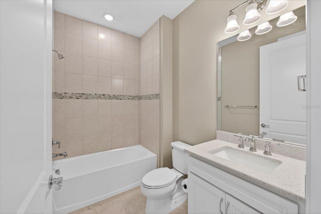 18025 HARWICH PLACE, Bradenton, FL 34202