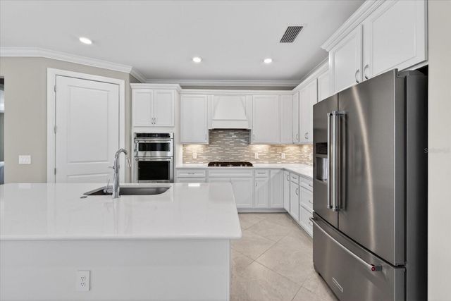 18025 HARWICH PLACE, Bradenton, FL 34202