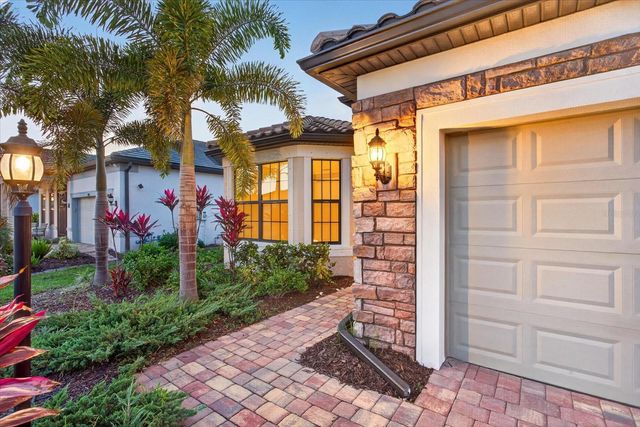 18025 HARWICH PLACE, Bradenton, FL 34202