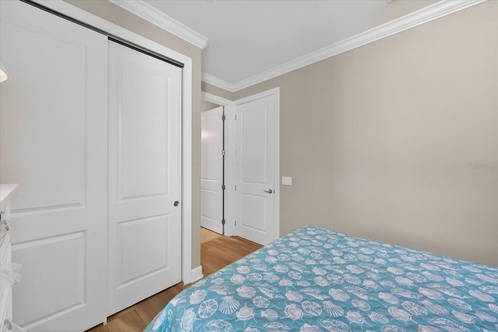 Image 18 of property listing at 18025 HARWICH PLACE, Bradenton, FL 34202