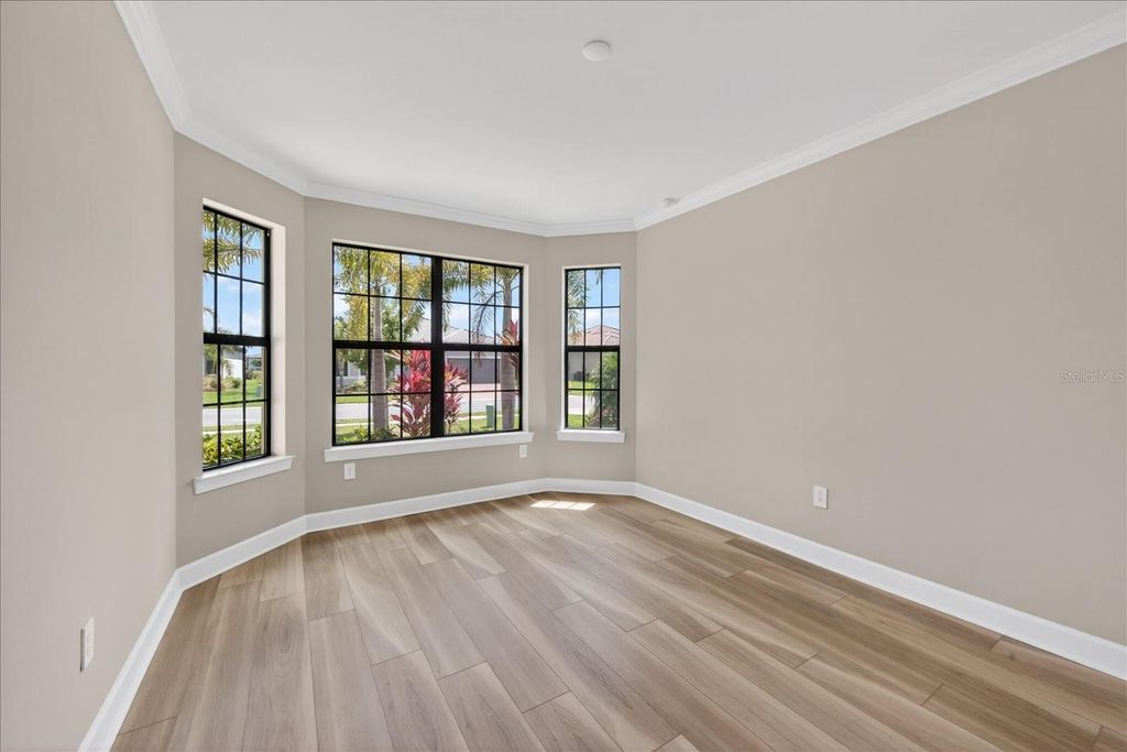 Image 8 of property listing at 18025 HARWICH PLACE, Bradenton, FL 34202