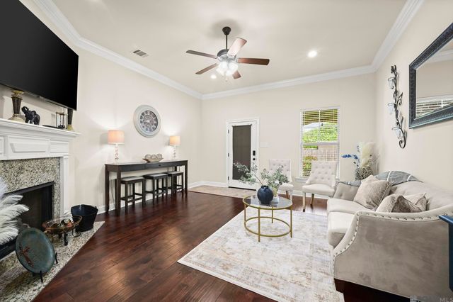 11265 Admirable Oaks Ave, Gonzales, LA 70737