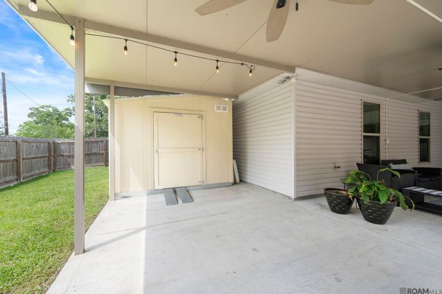 11265 Admirable Oaks Ave, Gonzales, LA 70737