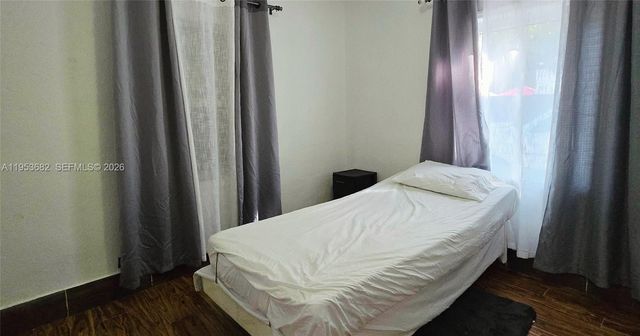 2455 NW 161st St, Miami Gardens, FL 33054