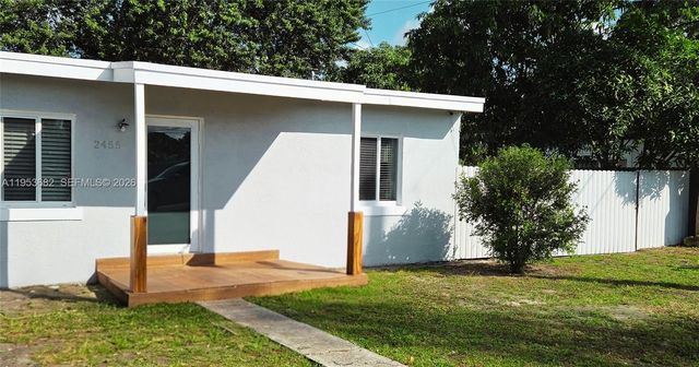 2455 NW 161st St, Miami Gardens, FL 33054