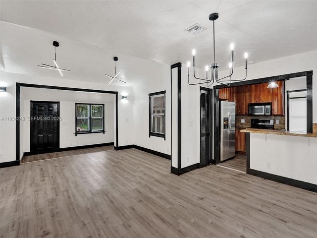 1409 SW 1st Street, Fort Lauderdale, FL 33312