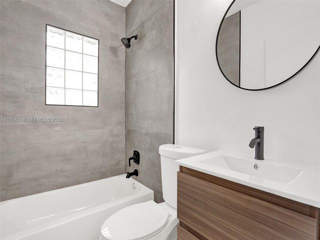 1409 SW 1st Street, Fort Lauderdale, FL 33312