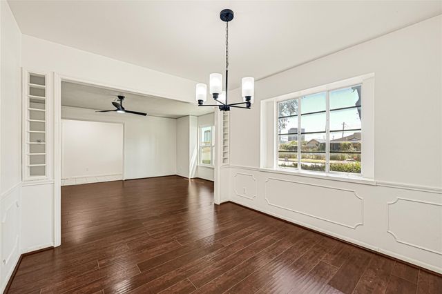 7702 Dashwood Drive, Houston, TX 77036