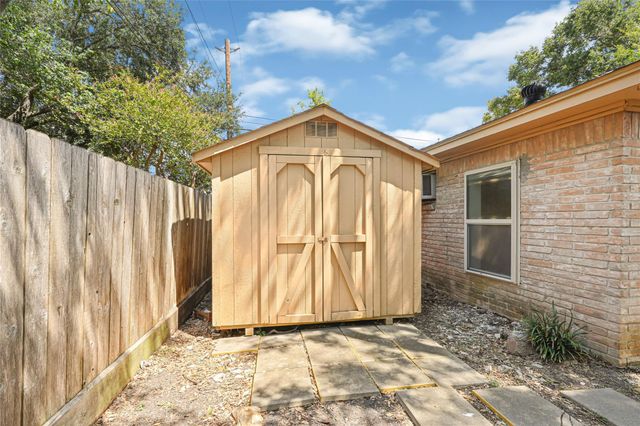 7702 Dashwood Drive, Houston, TX 77036