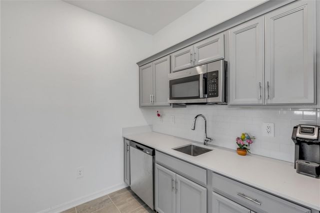 5256 RED CORAL CIRCLE, Mount Dora, FL 32757