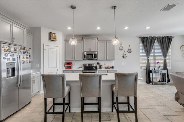 5256 RED CORAL CIRCLE, Mount Dora, FL 32757