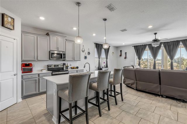 5256 RED CORAL CIRCLE, Mount Dora, FL 32757
