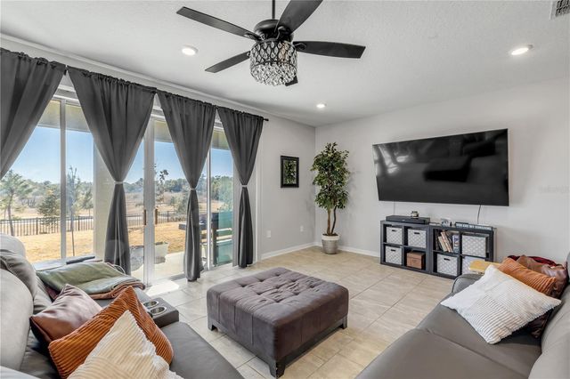 5256 RED CORAL CIRCLE, Mount Dora, FL 32757