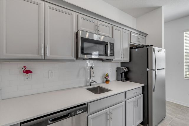 5256 RED CORAL CIRCLE, Mount Dora, FL 32757