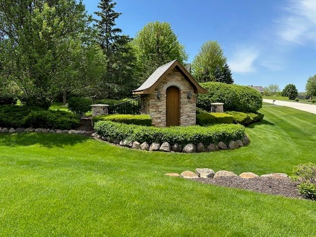 4223 Northgate Drive, Spring Grove, IL 60081
