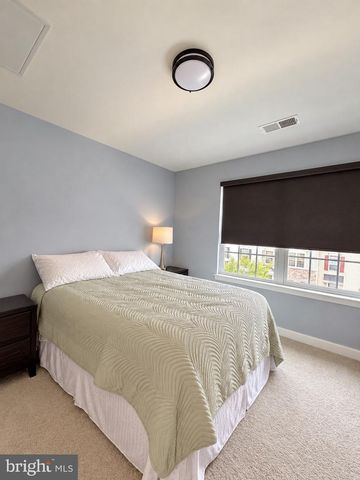 58 PEACOCK CIR, Sewell, NJ 08080