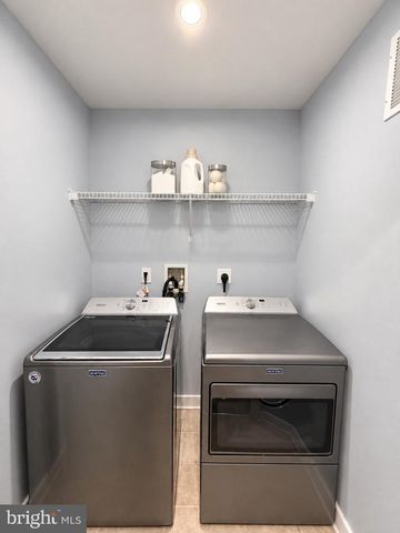 58 PEACOCK CIR, Sewell, NJ 08080