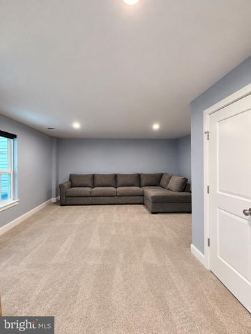 58 PEACOCK CIR, Sewell, NJ 08080