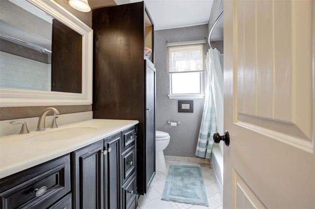 4636 Forest Hills Drive, Noble, OK 73068