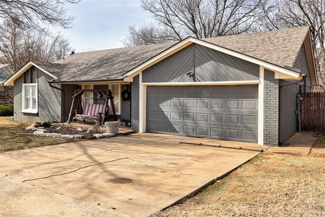 4636 Forest Hills Drive, Noble, OK 73068