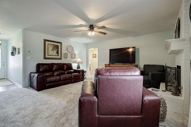 4636 Forest Hills Drive, Noble, OK 73068