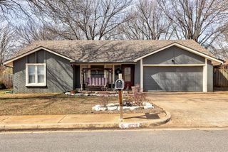 4636 Forest Hills Drive, Noble, OK 73068