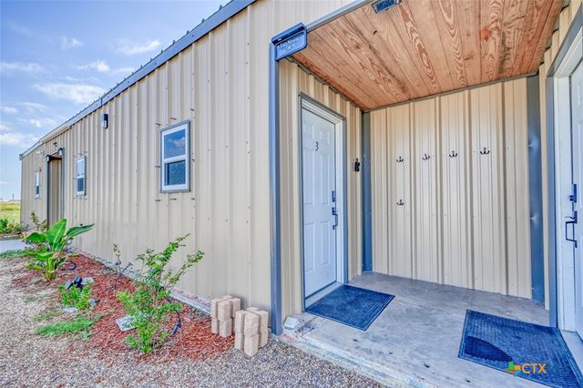 1233 N Ocean Drive, Port Lavaca, TX 77979